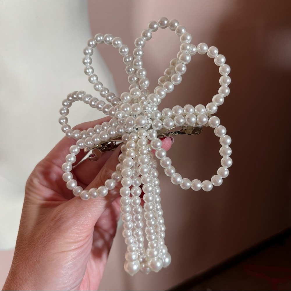 Vintage 80 90 Retro Oversized White Pearl Bow Feminine Hair Barrette Accessory - Picture 4 of 17